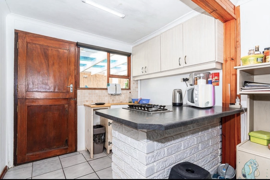 7 Bedroom Property for Sale in Kleinbaai Western Cape
